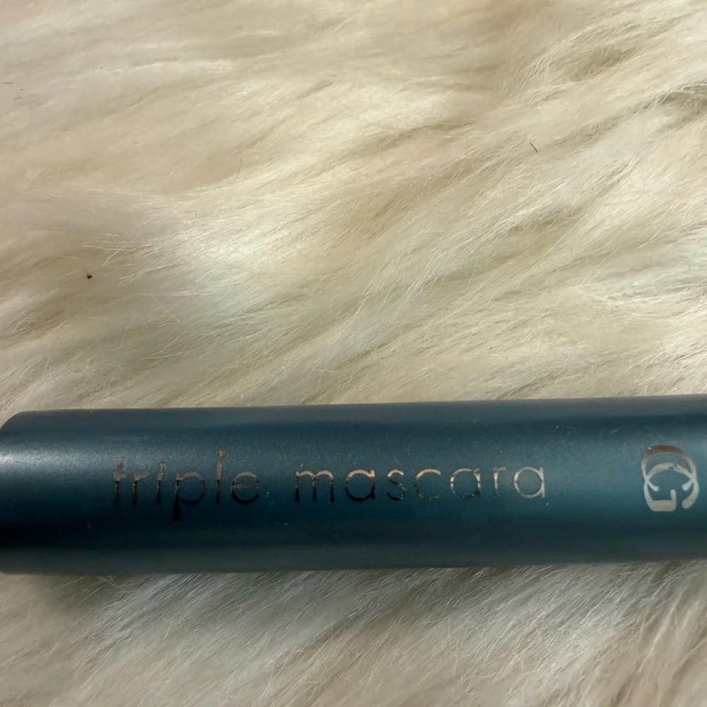 🩷5/$10 Black Mascara with Silver Cap